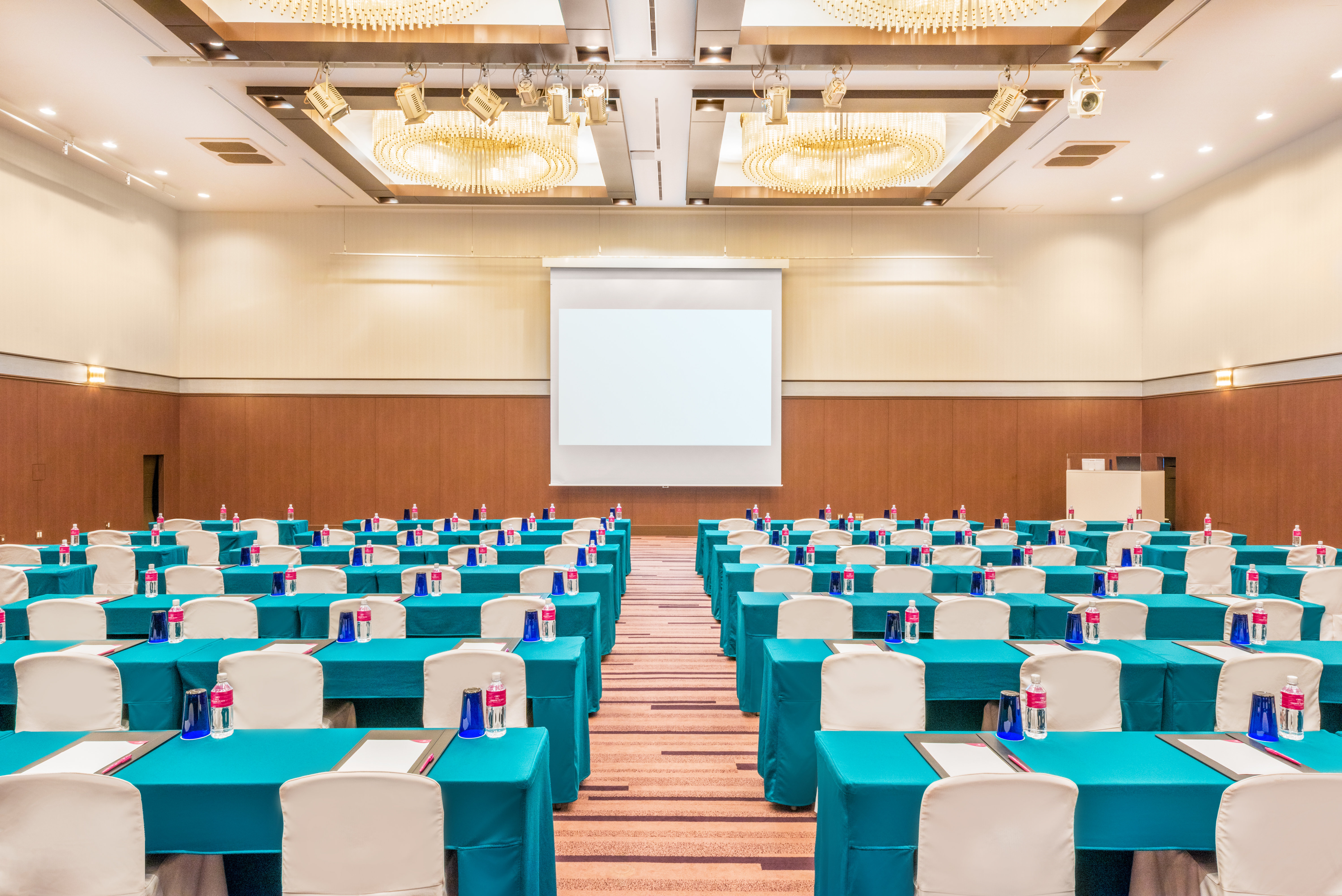 Crowne Plaza Ana Kushiro 61/71