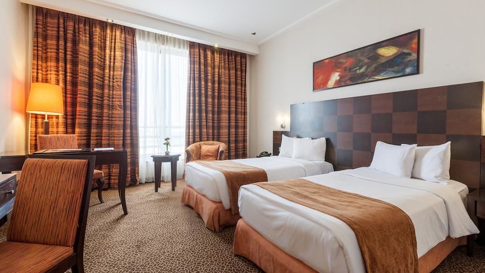 Ayass Hotel 25/74