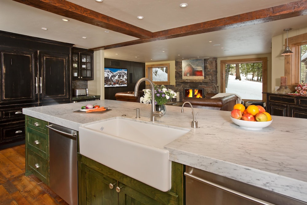 Teton Private Residences 8/50