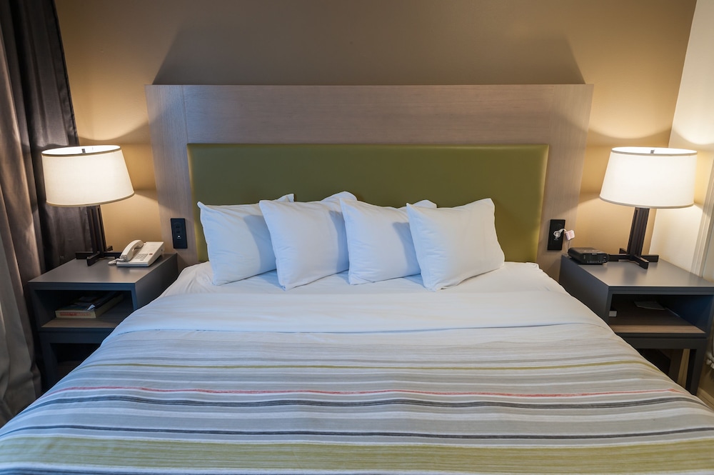 Country Inn Suites By Radisson Milwaukee Airport Wi 8/50