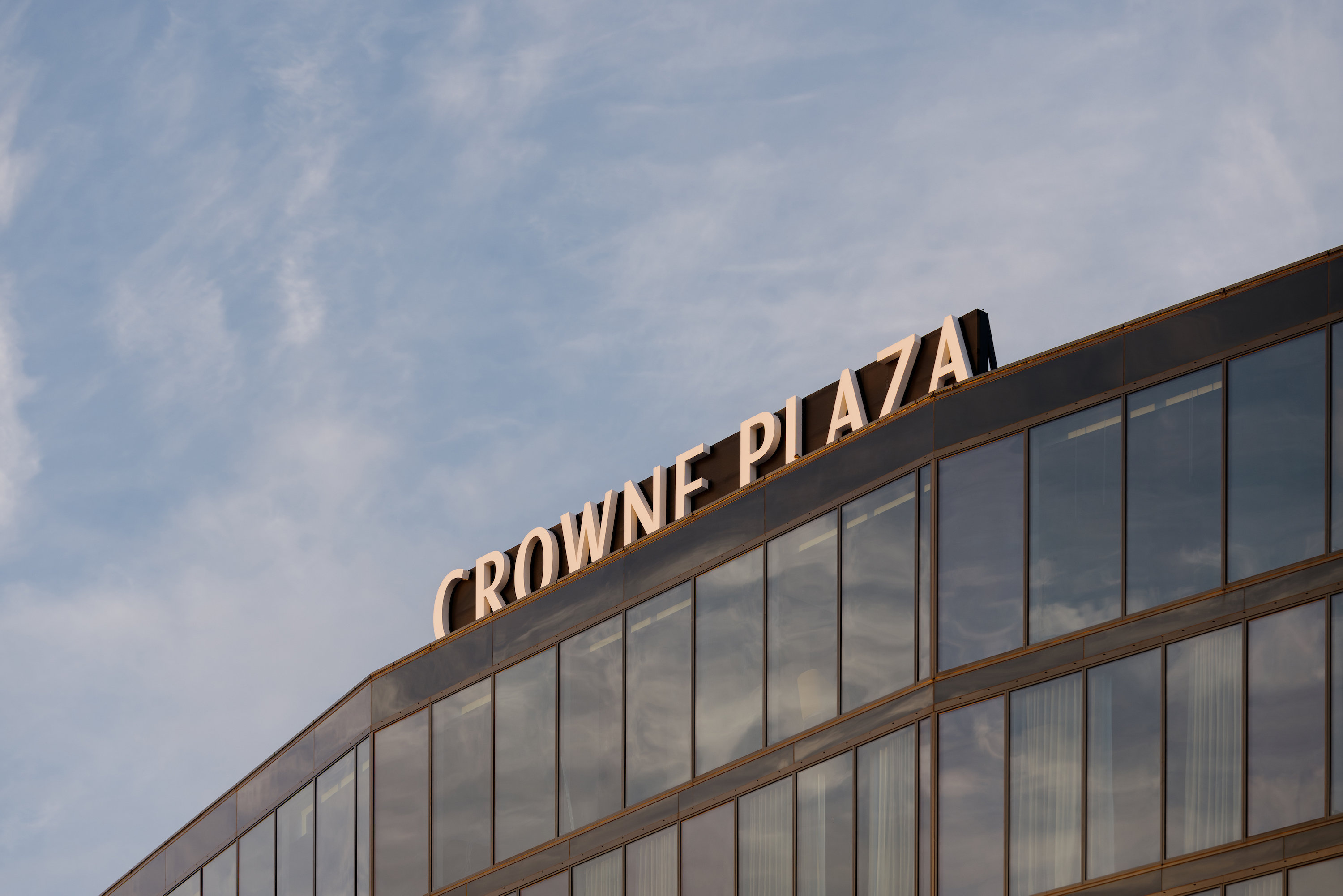 Crowne Plaza Adelaide Mawson Lakes 7/50