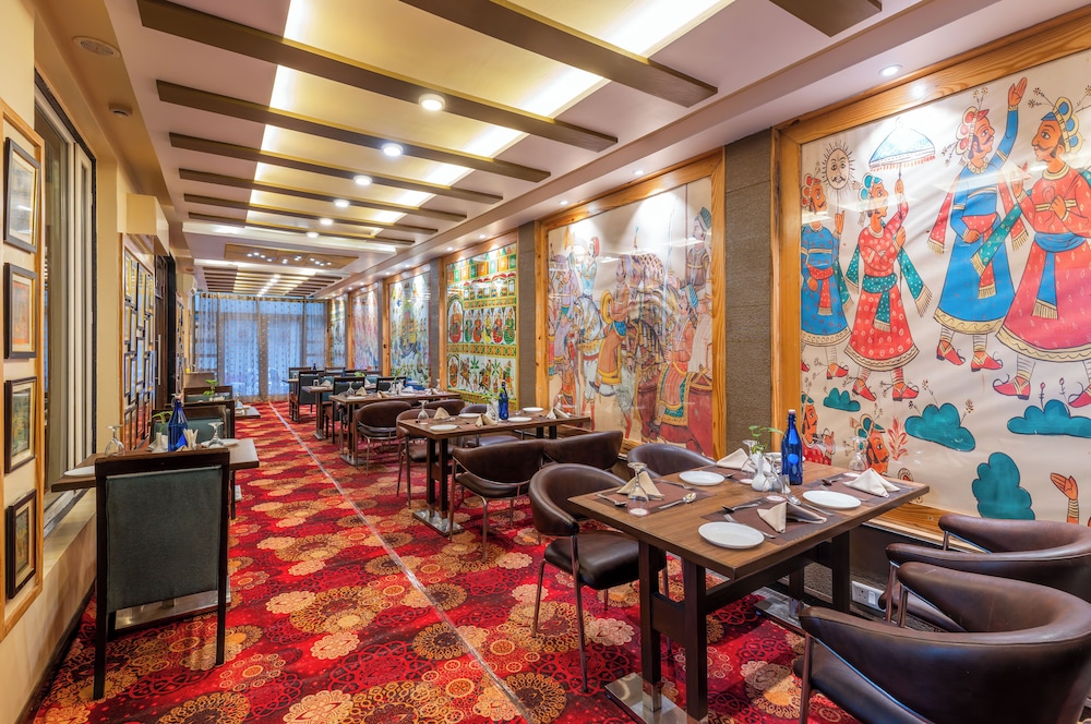 Amantra Comfort Hotel 32/50