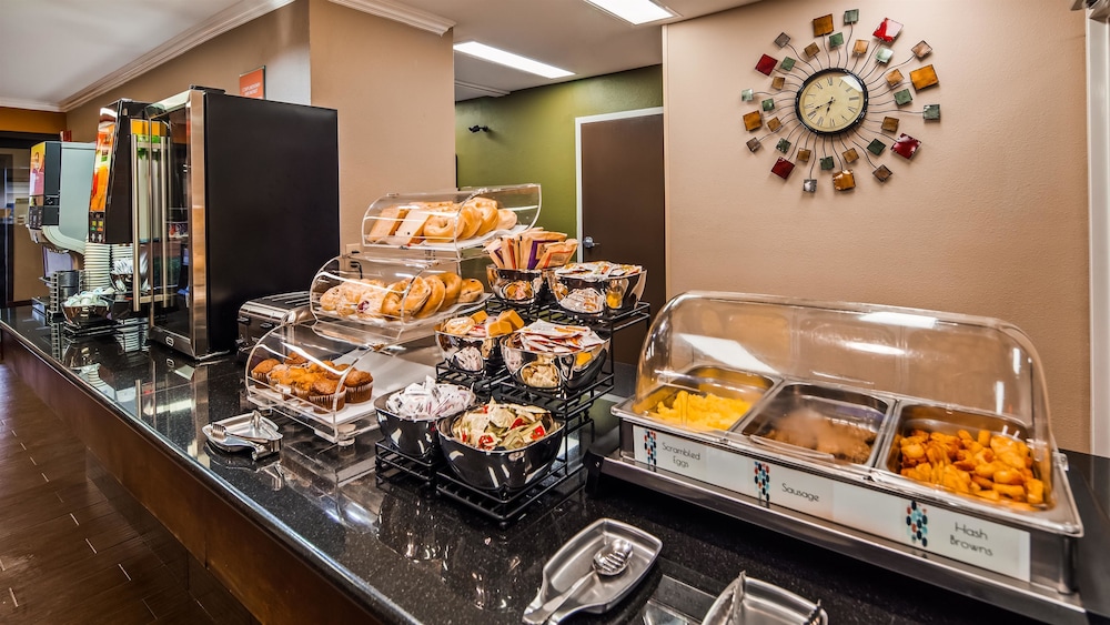 Best Western Inn & Suites New Braunfels 29/35