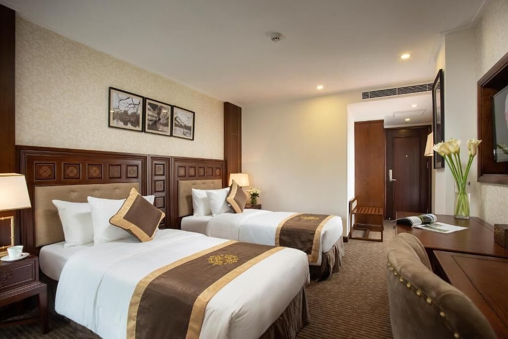 DELUXE, TWIN BEDS