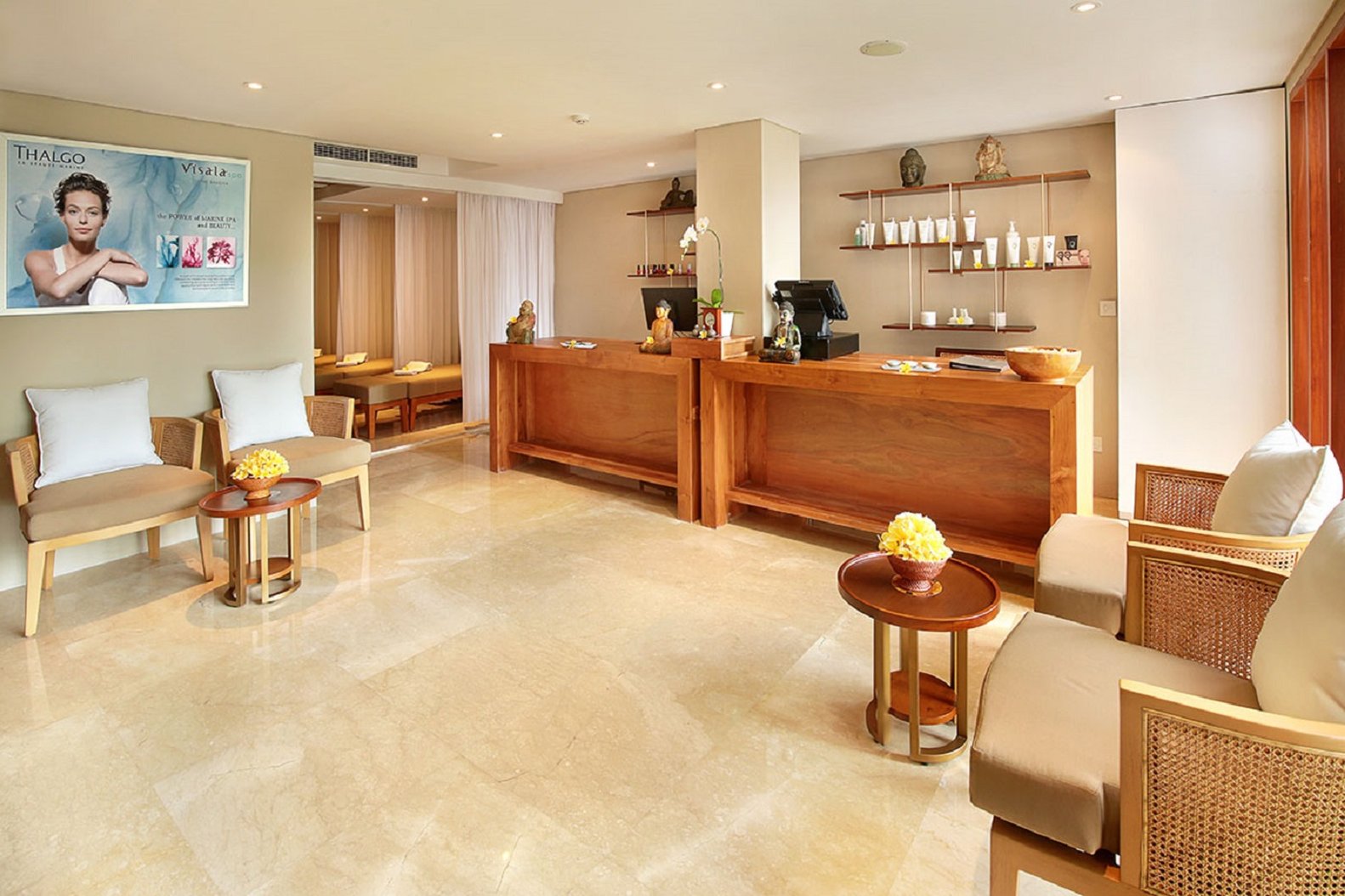 The Bandha Hotel & Suites 24/107