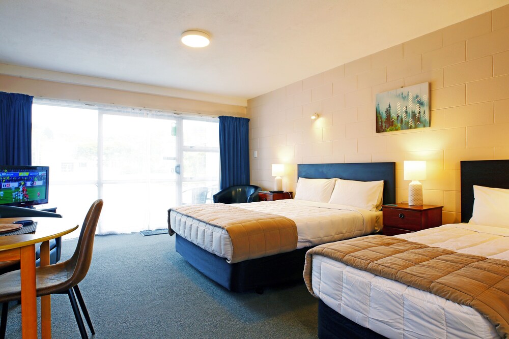 289 Midway Motel 17/60