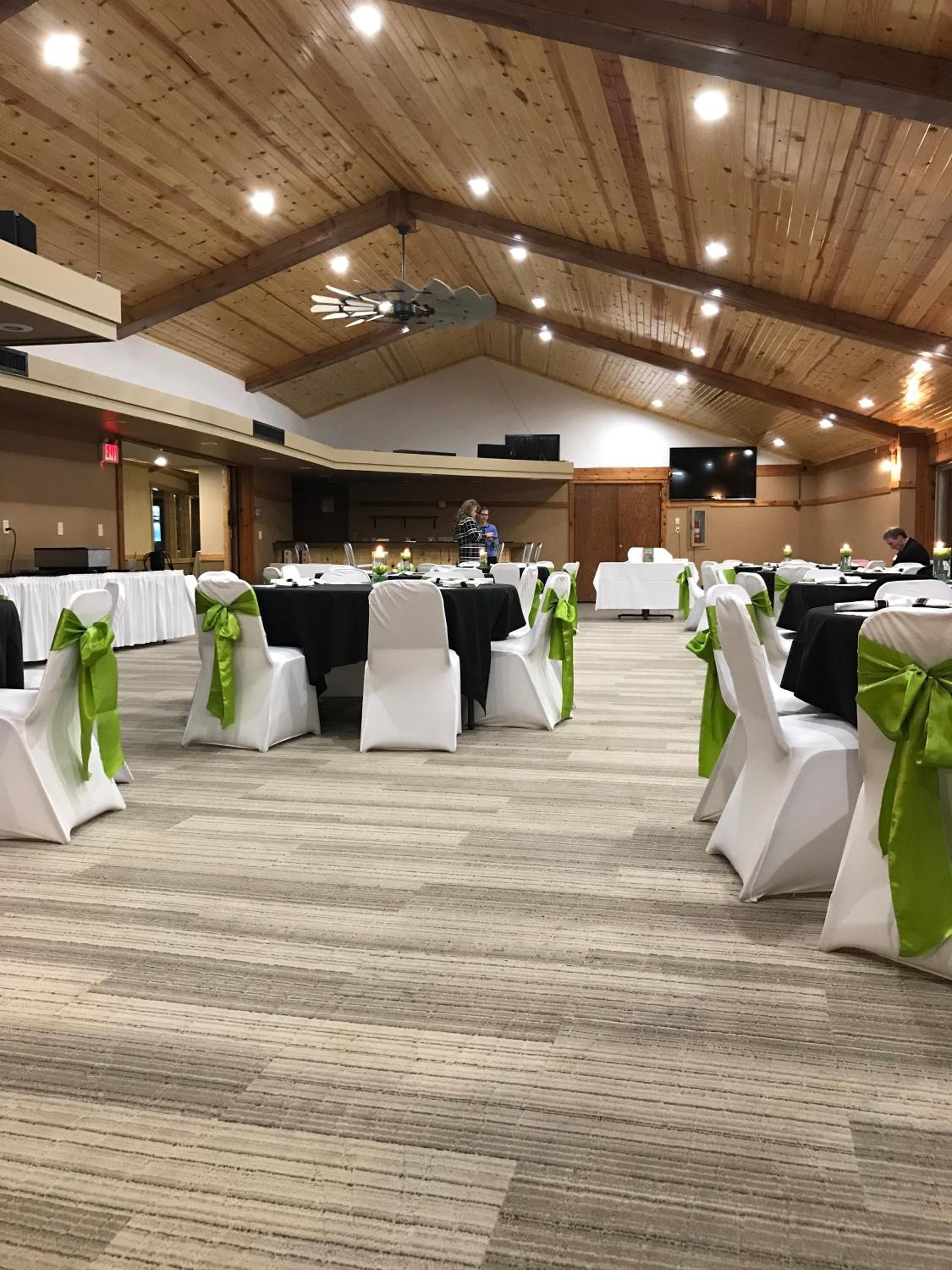 Round Barn Lodge 48/50