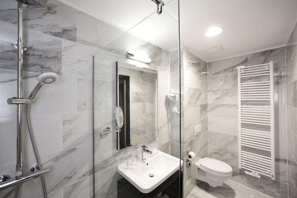 Urban Boutique Hotel Ljubljana 17/65