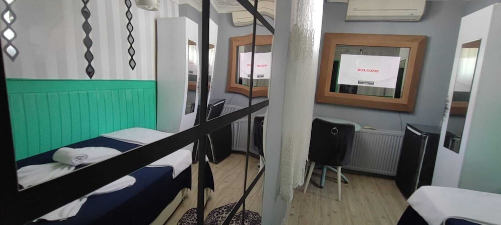 Taksim Green House Hostel Istanbul 60/68