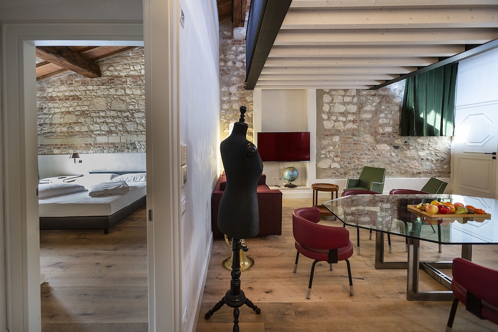 Residenza Palazzo Brenzoni 39/46