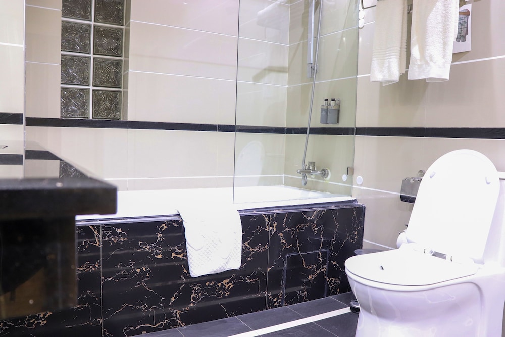 Best Western Plus Paramount Hotel 10/44