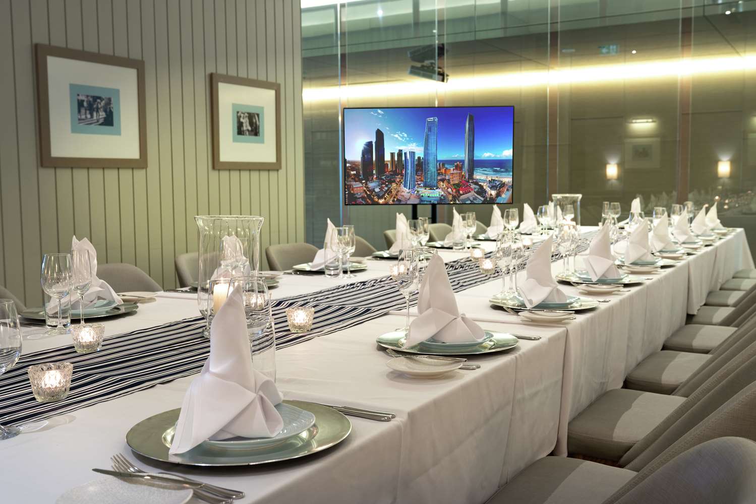 Hilton Surfers Paradise Hotel and Residences 50/60