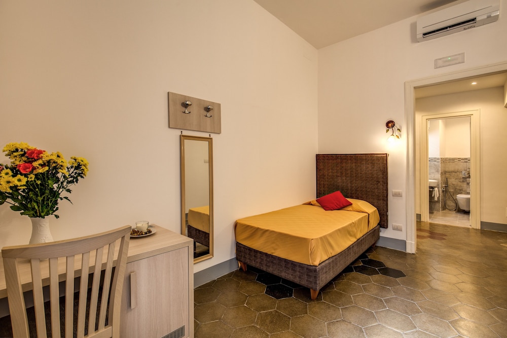 Feronia Guest House 34/54