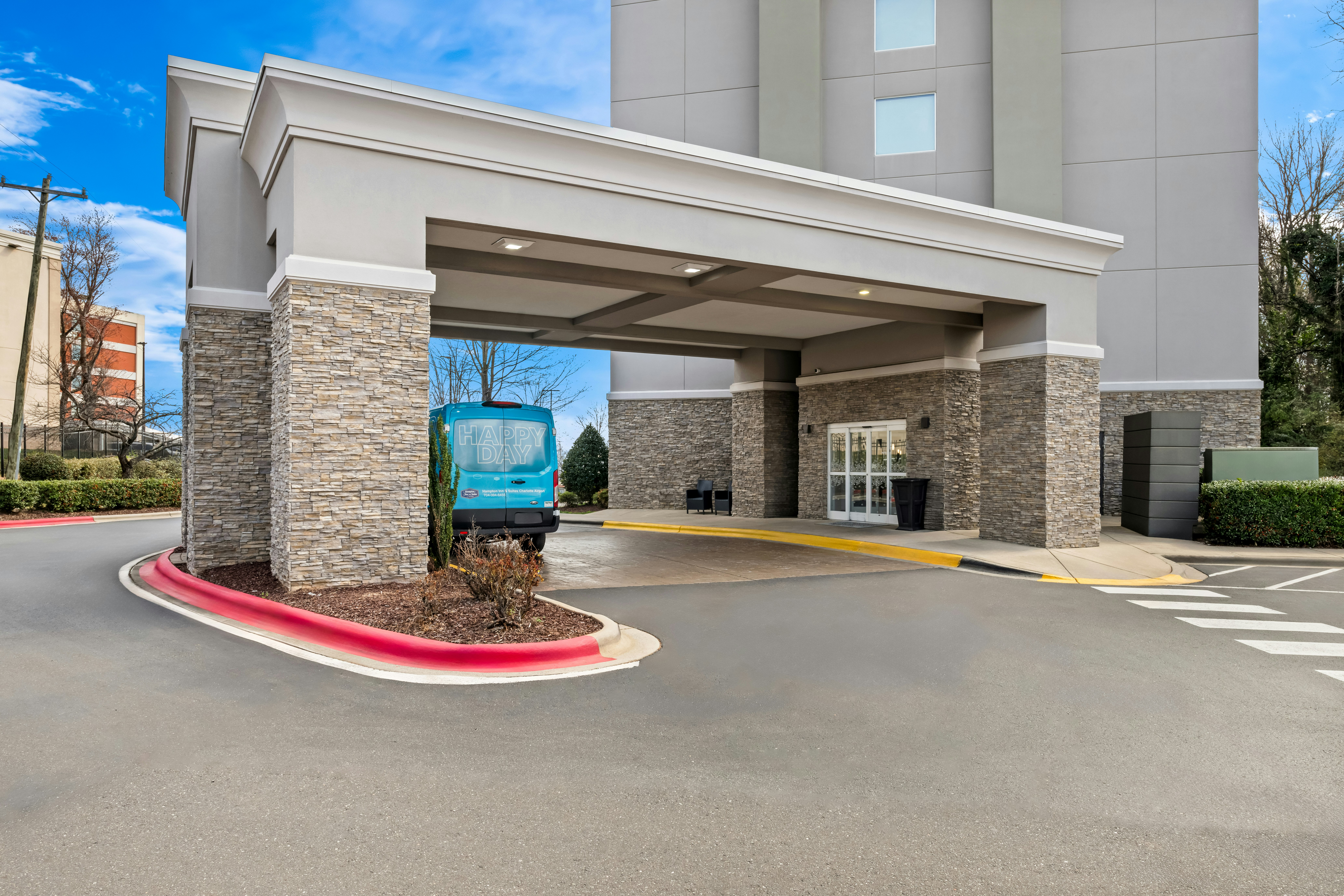 Hampton Inn and Suites Charlotte Airport 59/63