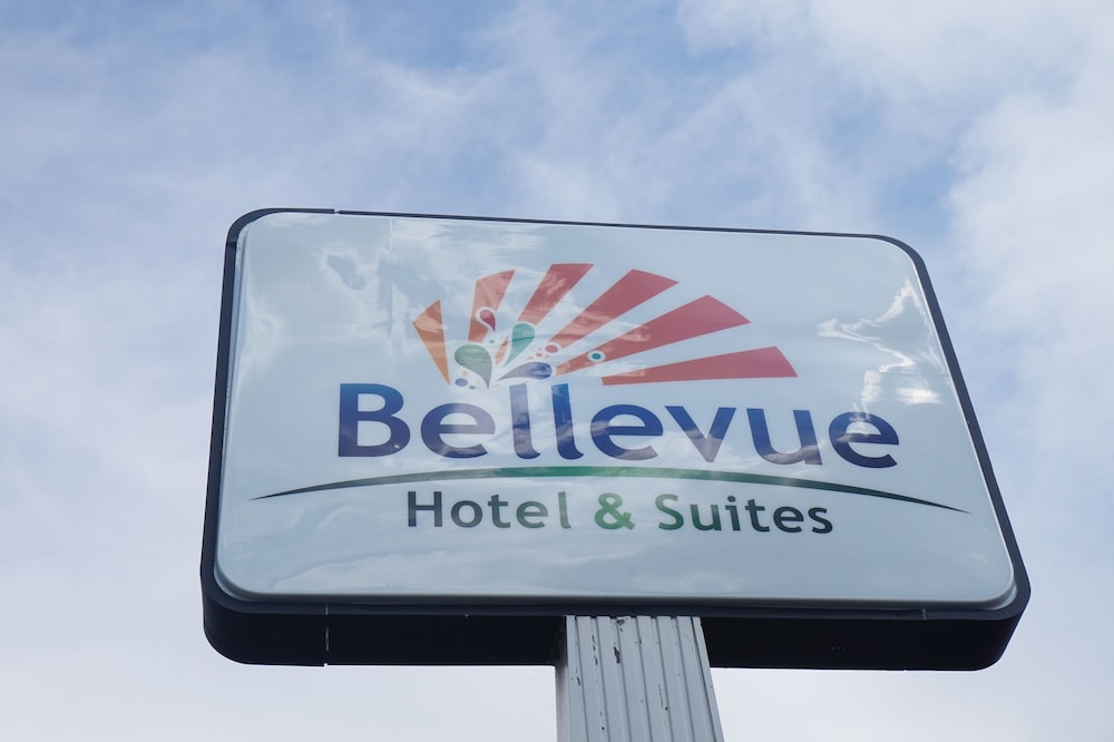 Bellevue Hotel & Suites 46/66