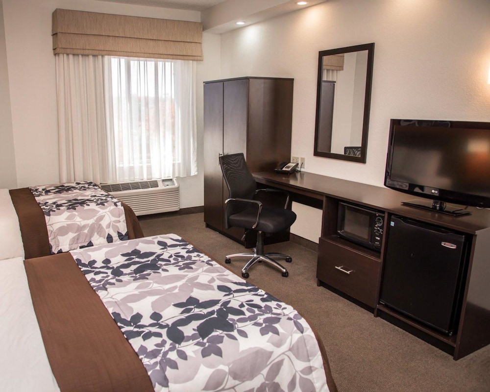 Sleep Inn Suites At Concord Mills 14/36