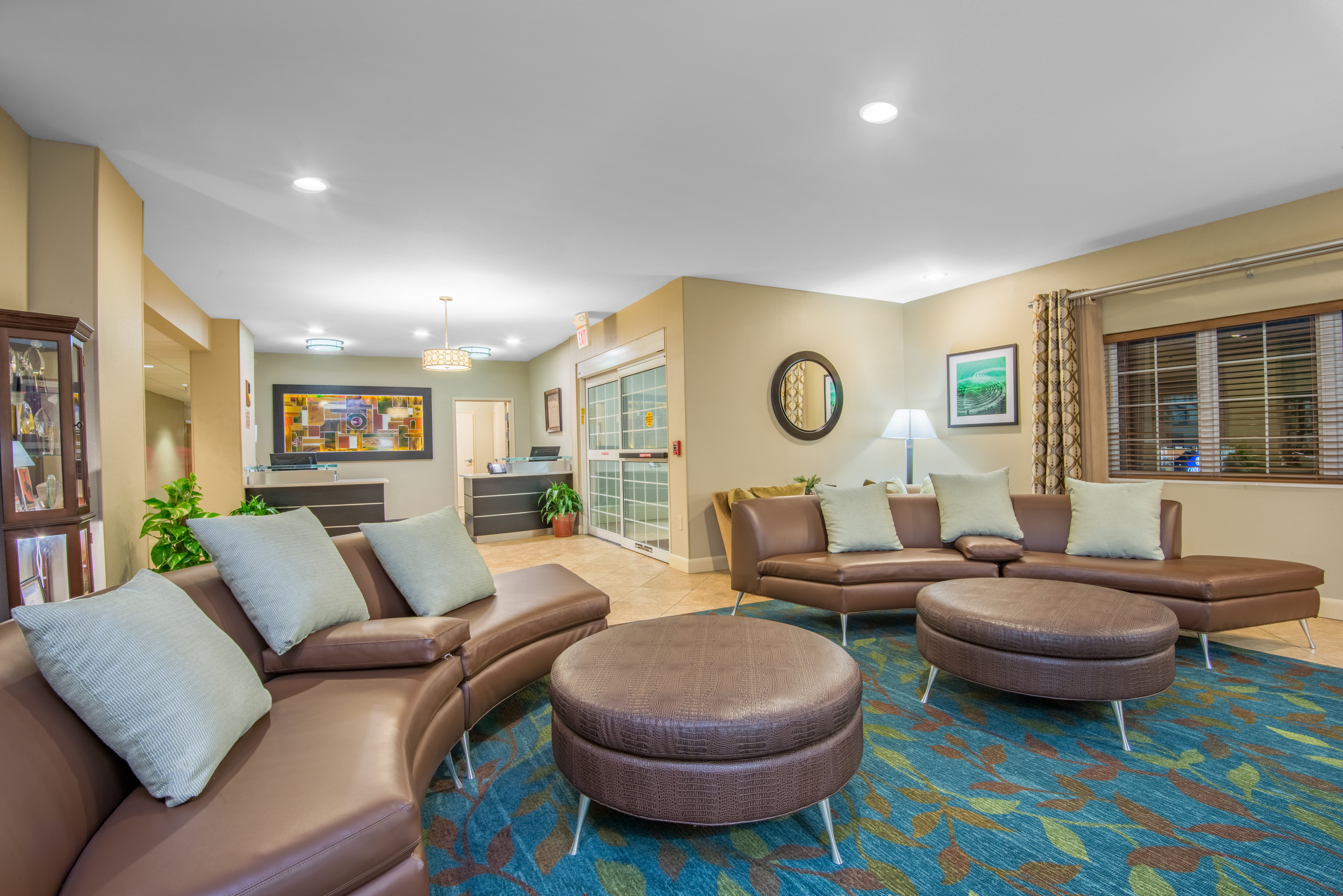 Candlewood Suites Jefferson City 33/52