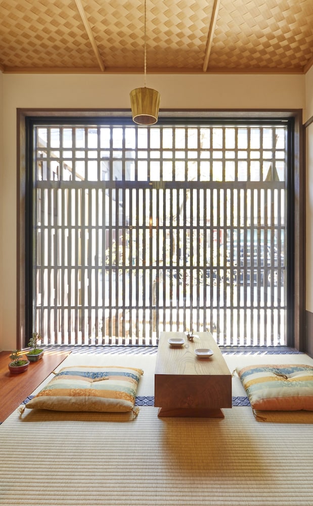 Gion Misen Furumonzen 10/38