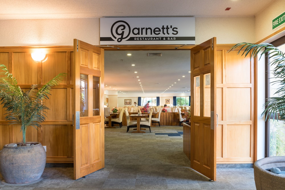 Distinction Hamilton Hotel Conference Centre 7/50
