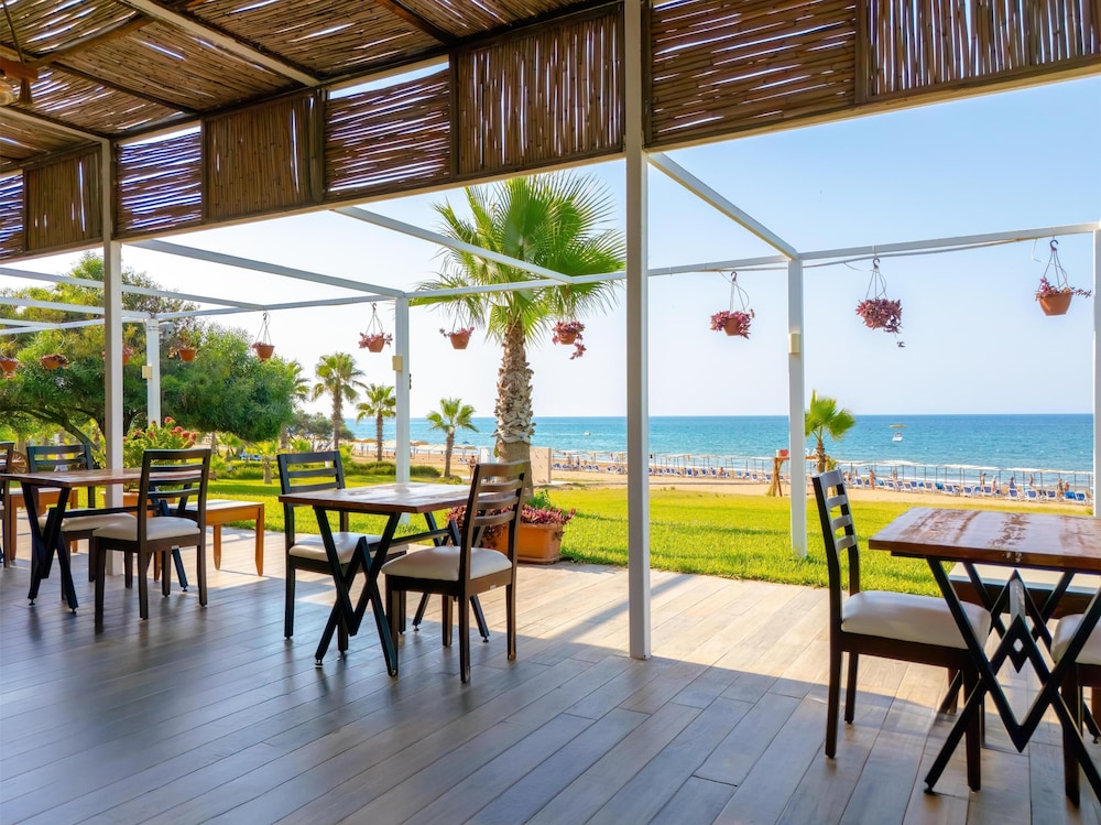 Sural Hotel 43/63