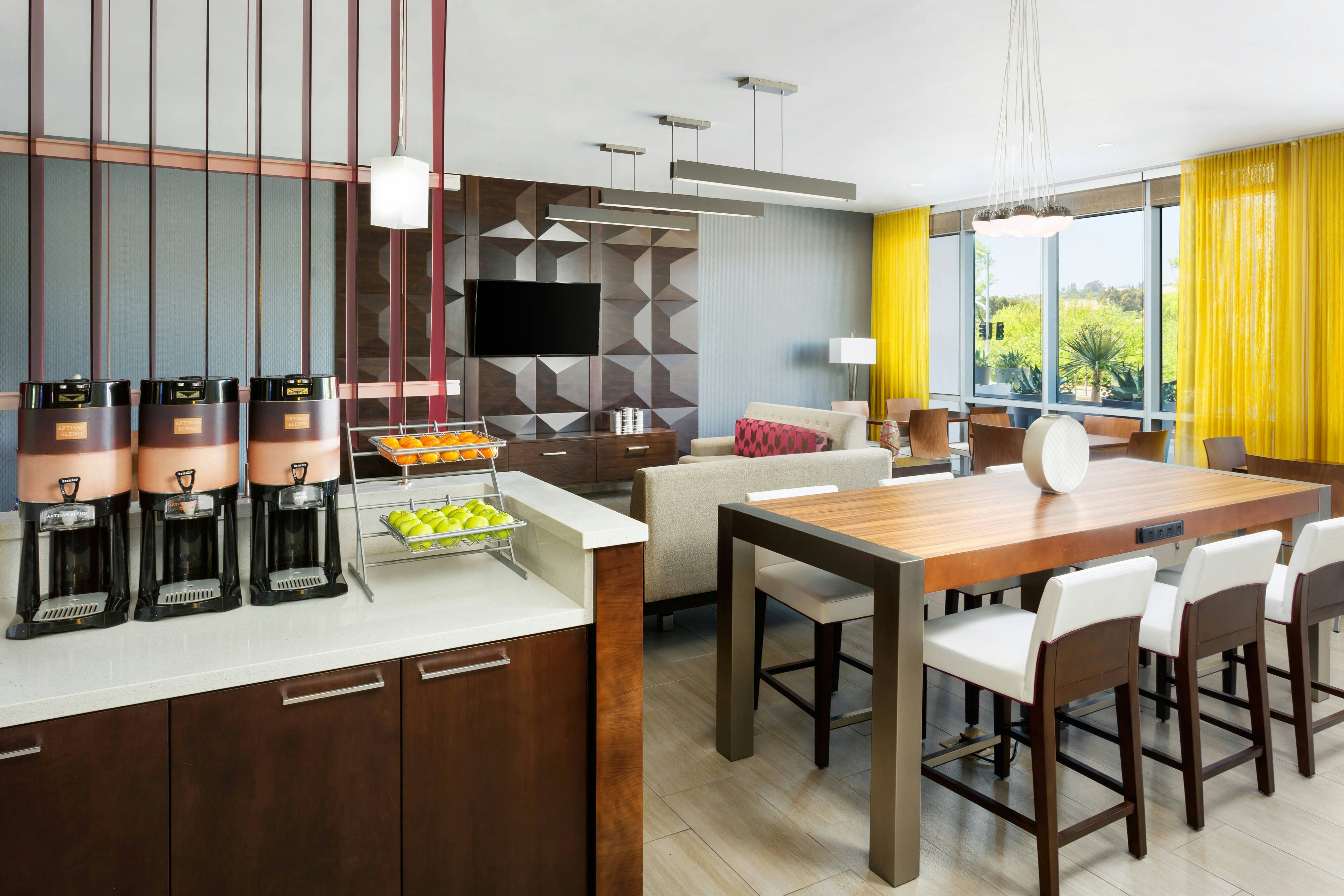 Springhill Suites San Diego Mission Valley 16/25