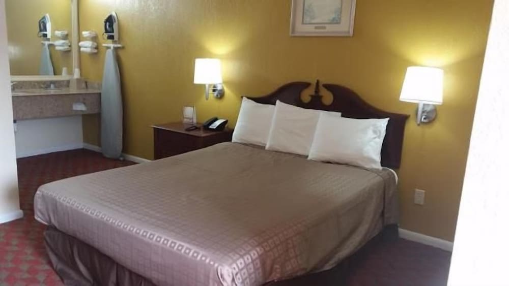 Americas Best Value Inn San Marcos 20/50