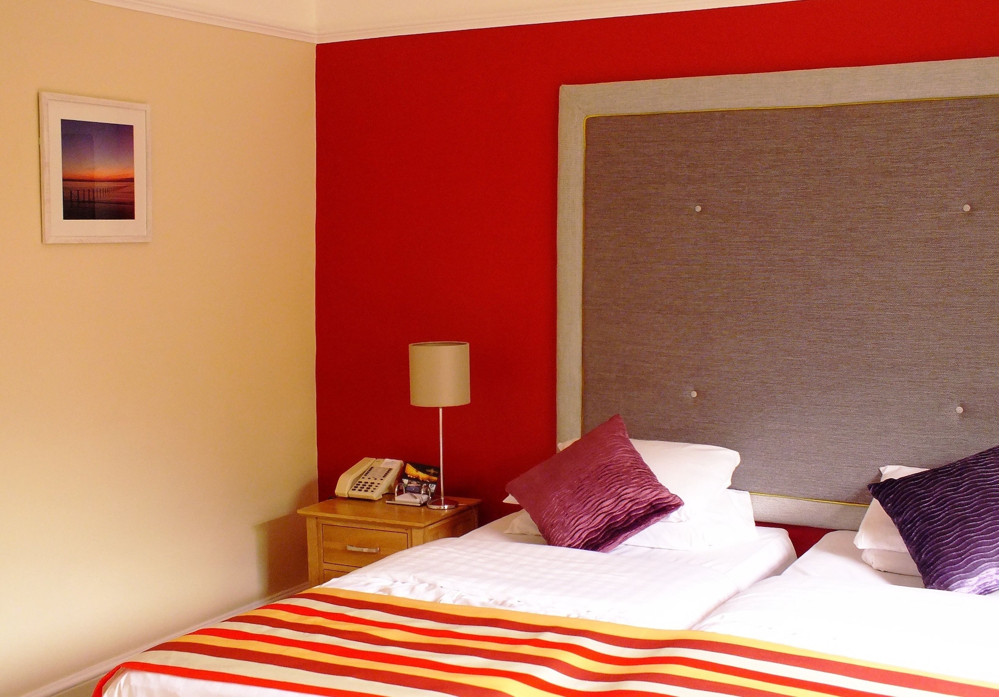 STANDARD, DOUBLE OR TWIN BED