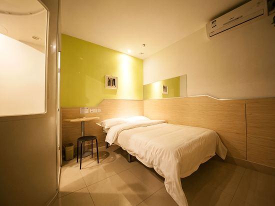 100 Inn (Fuqing Chenglong Pedestrian Street) 17/24
