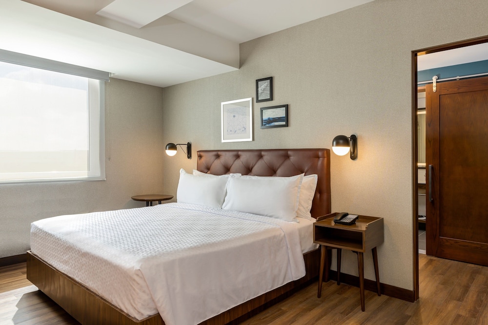 Four Points by Sheraton Monterrey Airport 4/27