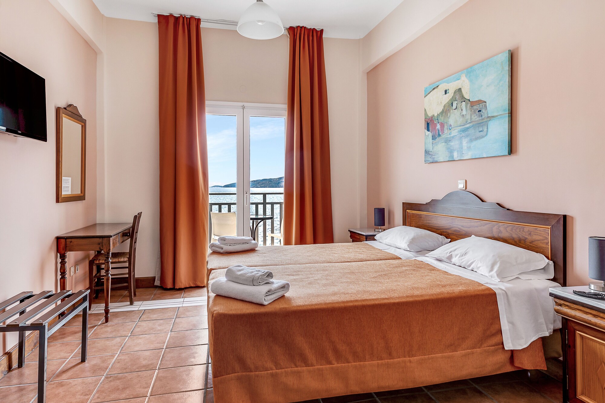 Room at Golden View Beach, POROS