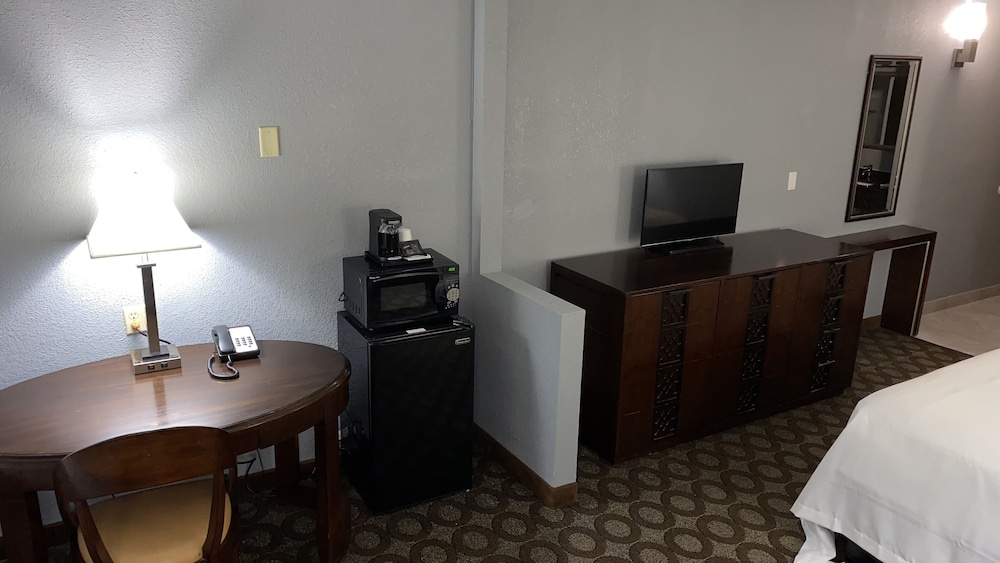 Econo Lodge Lafayette 48/57