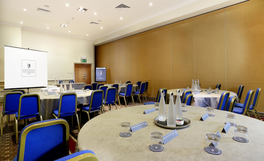 Macdonald Botley Park Hotel Spa 64/68