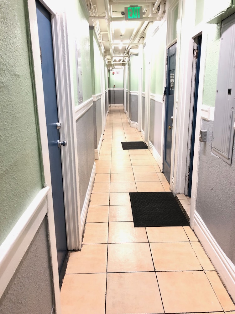 Hotel Sunnyside 4/52