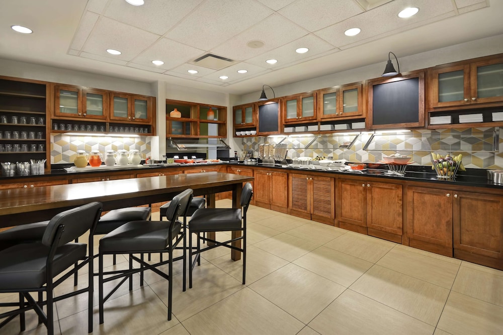 Hyatt Place Miami Airport West Doral 16/29