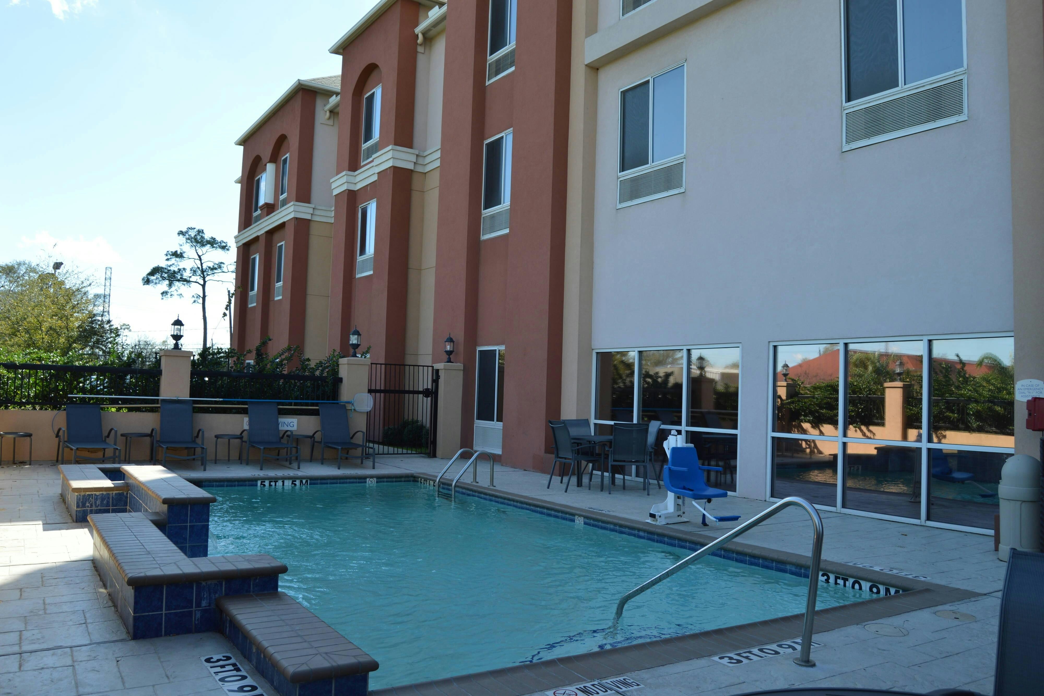Fairfield Inn Suites Houston Channelview 13/14