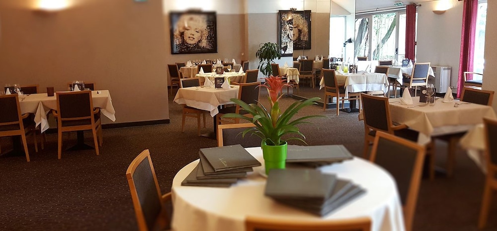 Hotel-Restaurant Les Oliviers 49/65