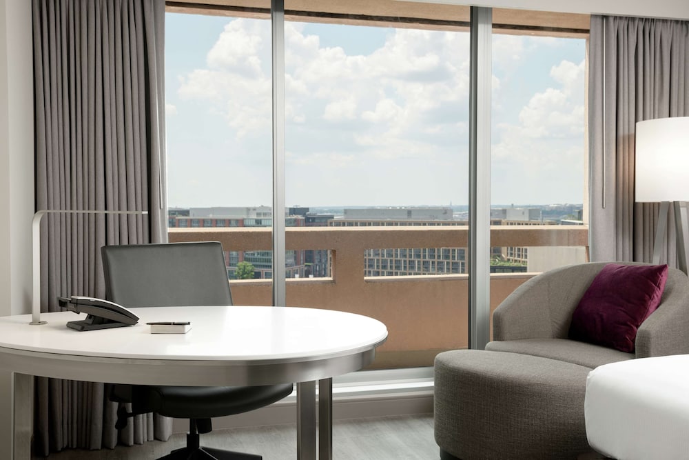 Hilton Washington DC National Mall The Wharf 61/76