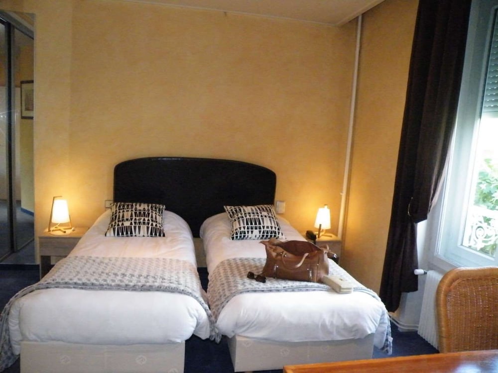 Brit Hotel Confort Roanne Grand Hotel 23/69