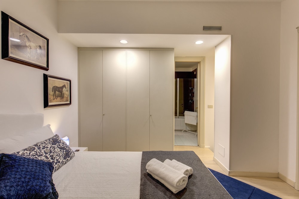 Trevi Miracle Suite 12/37