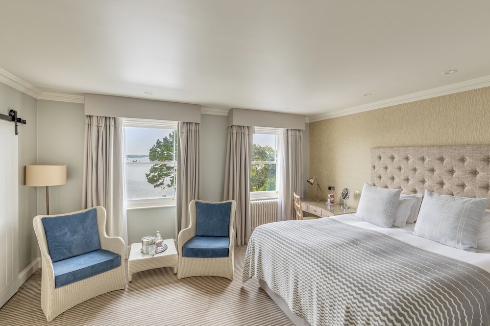 DELUXE, DOUBLE BED, HARBOUR VIEW