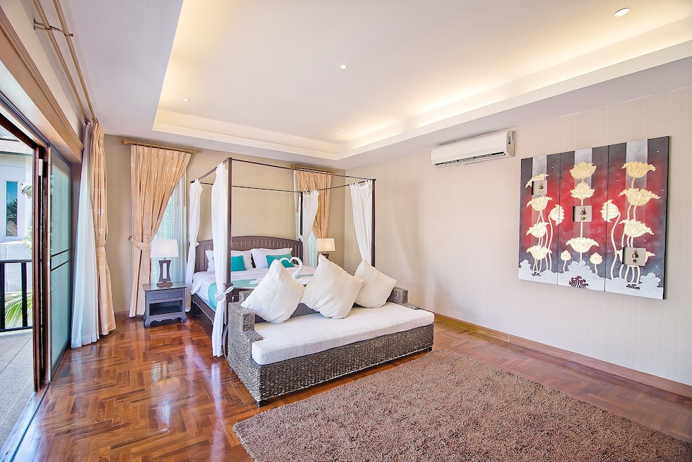 4 BEDROOMS, VILLA, PRIVATE POOL