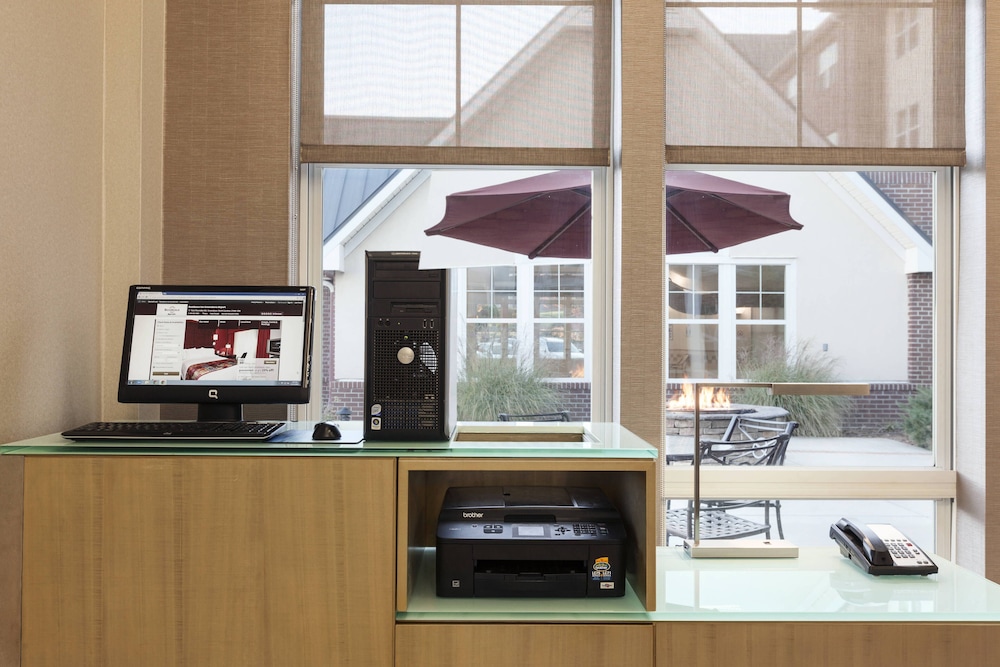 Residence Inn Greensboro Airport 21/51