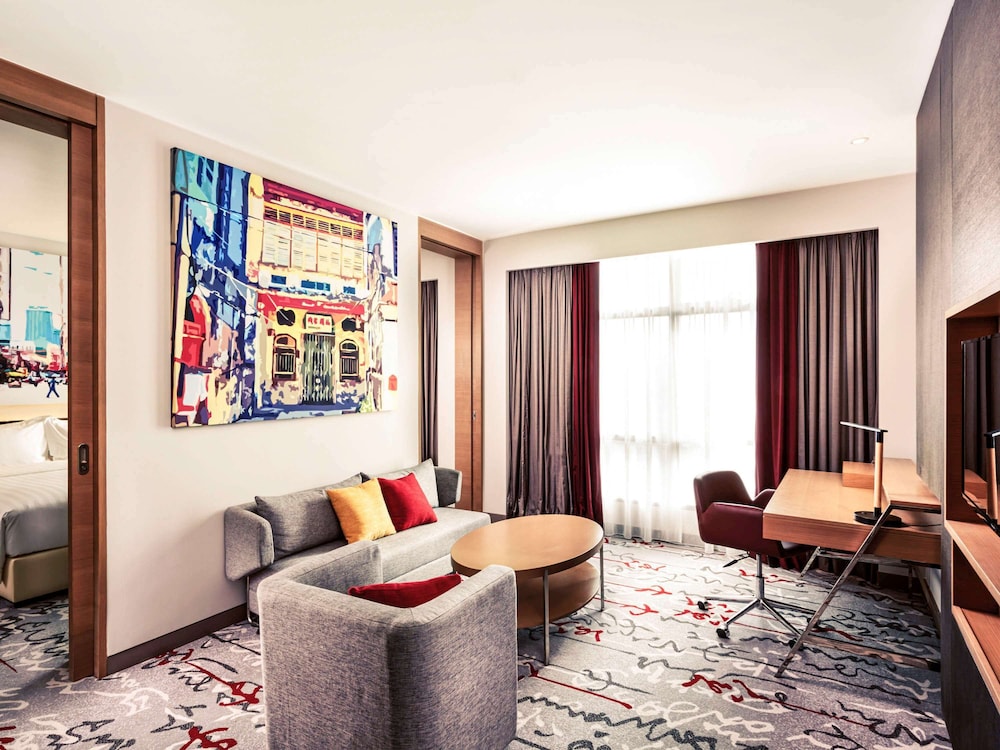 Mercure Kuala Lumpur Shaw Parade 37/69