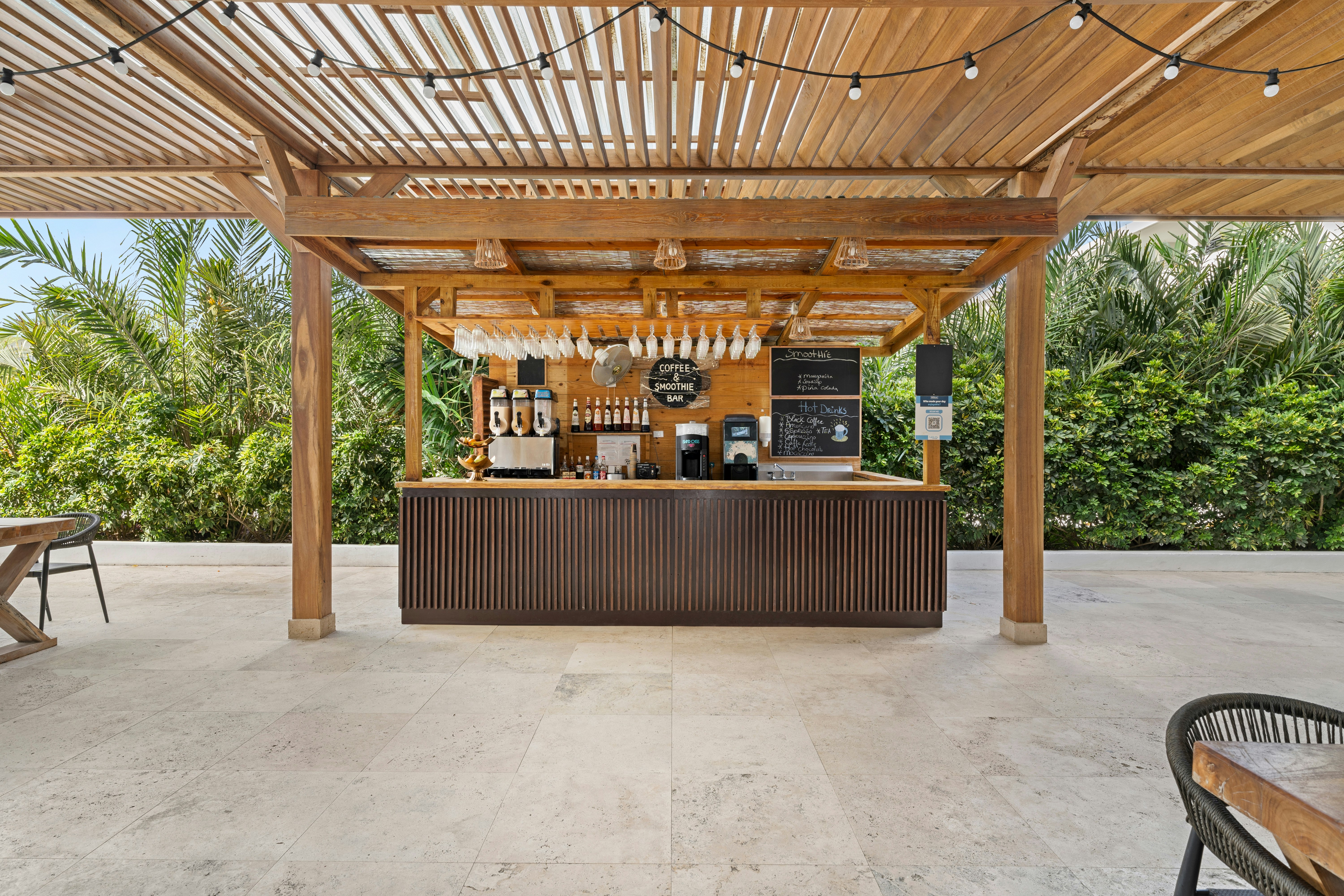 The Rif at Mangrove Beach Corendon Curacao All-Inclusive, Curio by Hilton 9/76