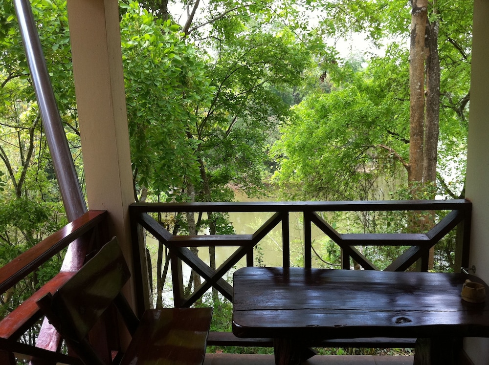 SAIYOK RIVER HOUSE 38/52