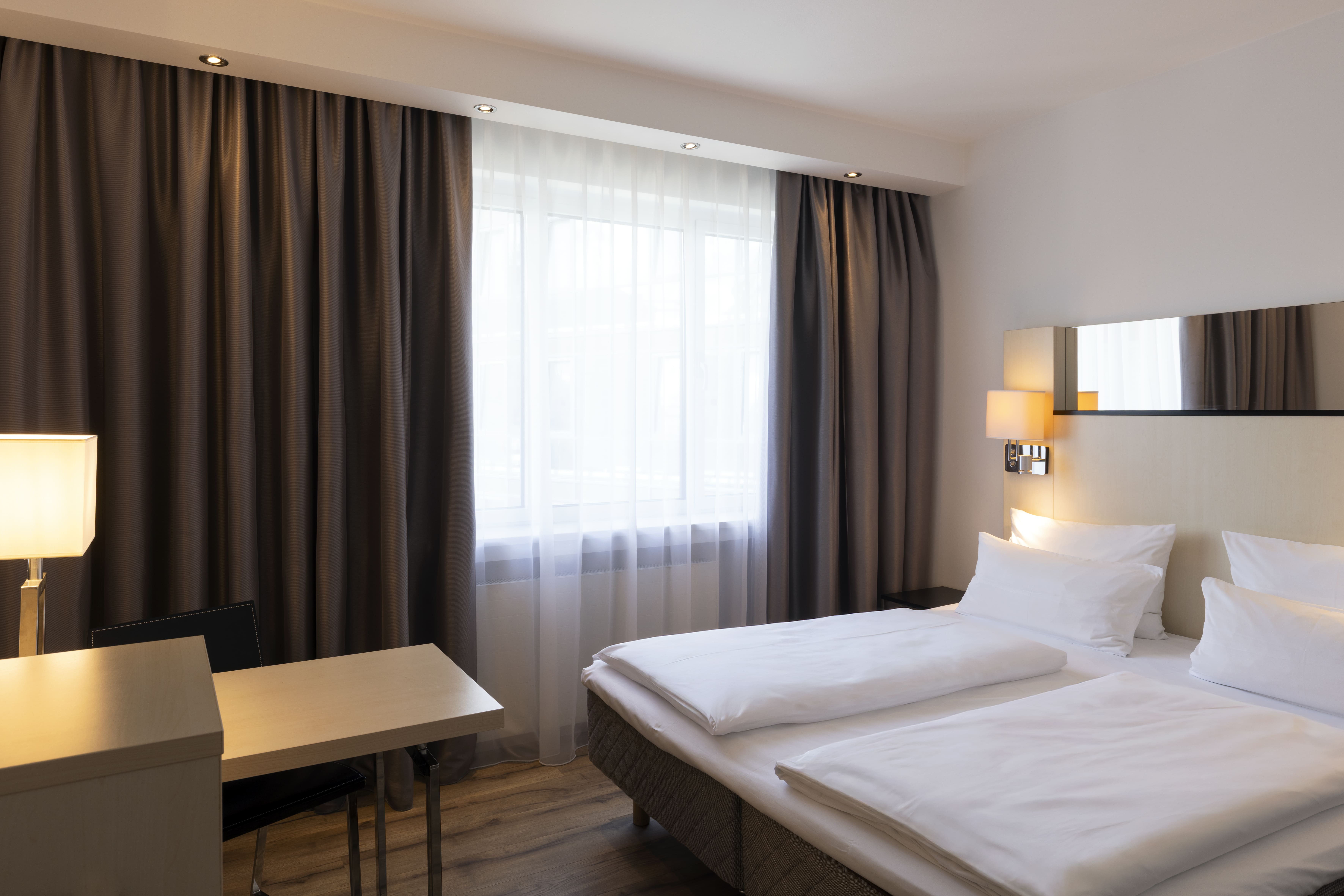 Standard, Double or Twin Bed, Scandic Berlin Kurfurstendamm 3/5