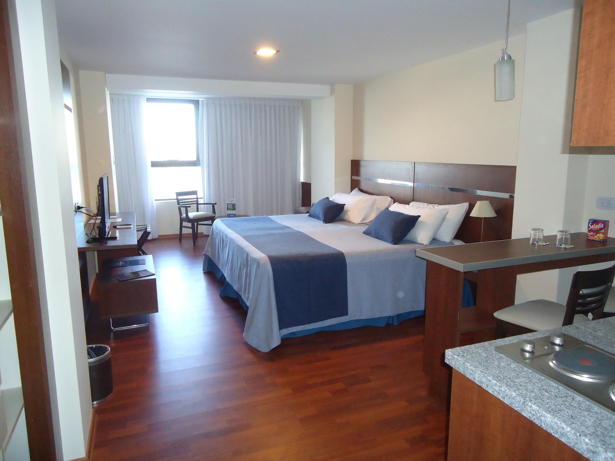 Puerto Amarras Hotel & Suites 9/19