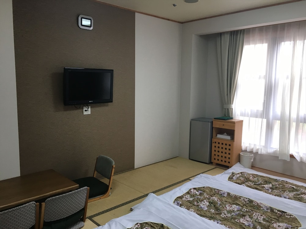 Nanki Shirahama Resort Hotel (ex Asahi Resort Hotel Shirahama) 22/39