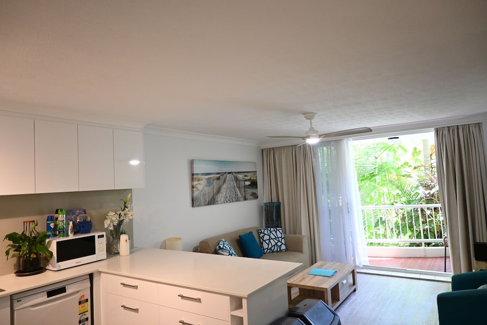 Copacabana Holiday Units 37/49