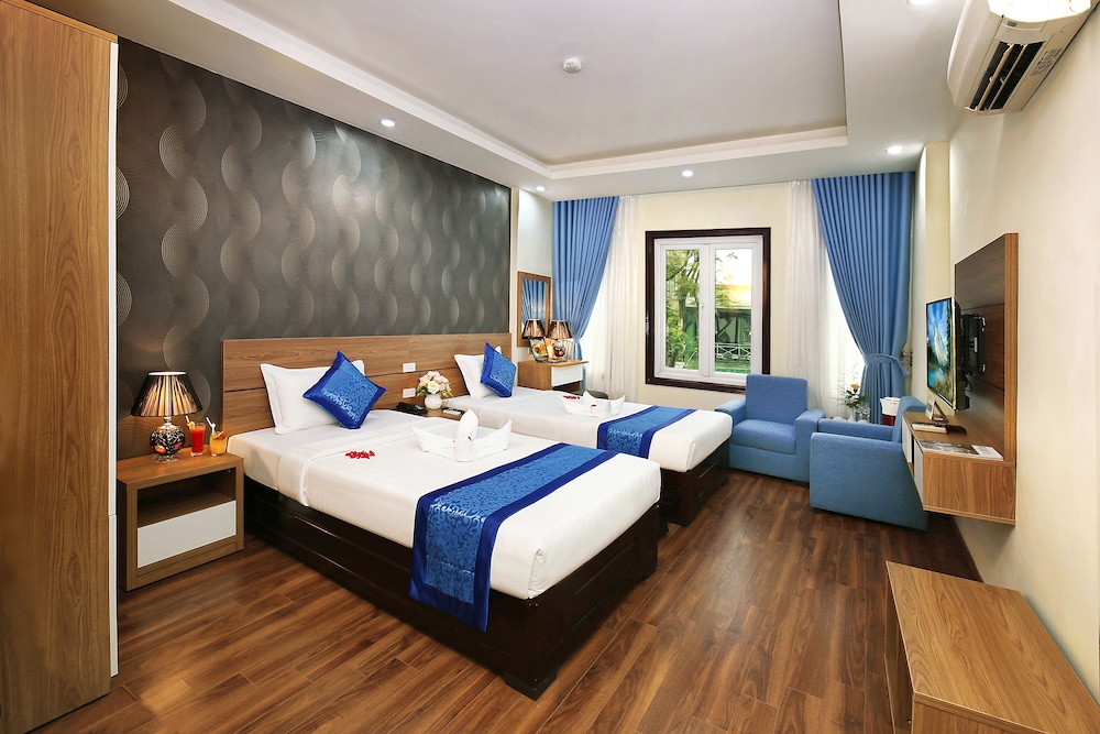 Aquarius Legend Hotel 11/50